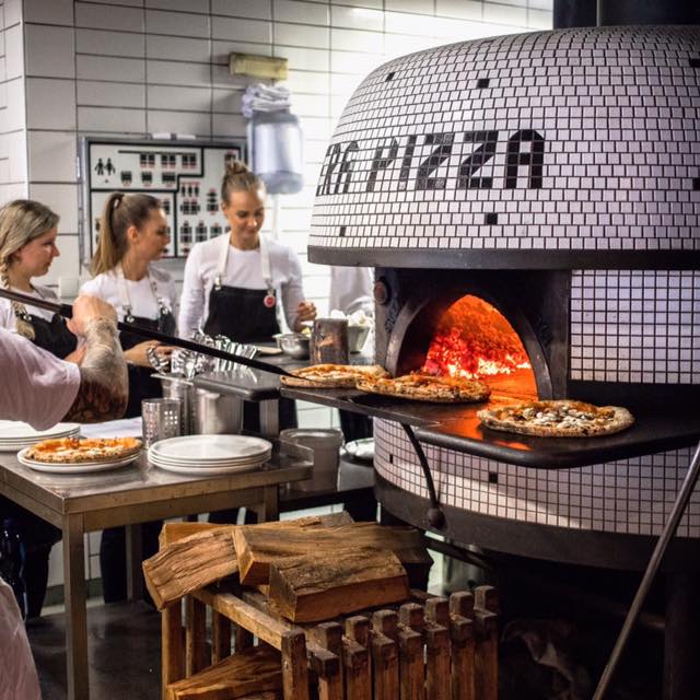 Ресторан Pizza Nuova Ресторан Pizza Nuova
